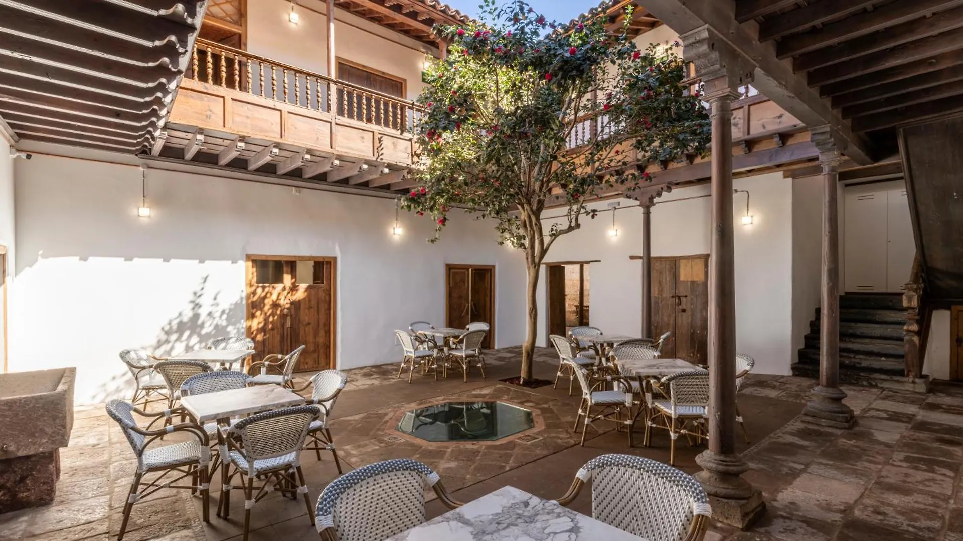 Hotel La Casa De La Camelia La Laguna  España
